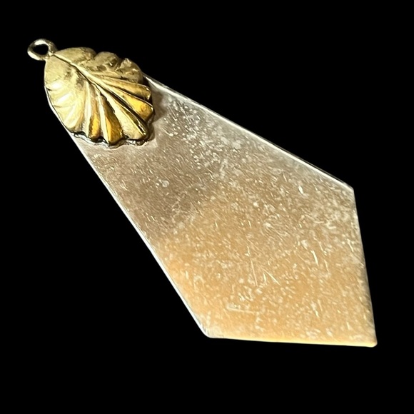 Vintage Jewelry - Gold and Silver Tone Leaf Pendant Finding Charm
